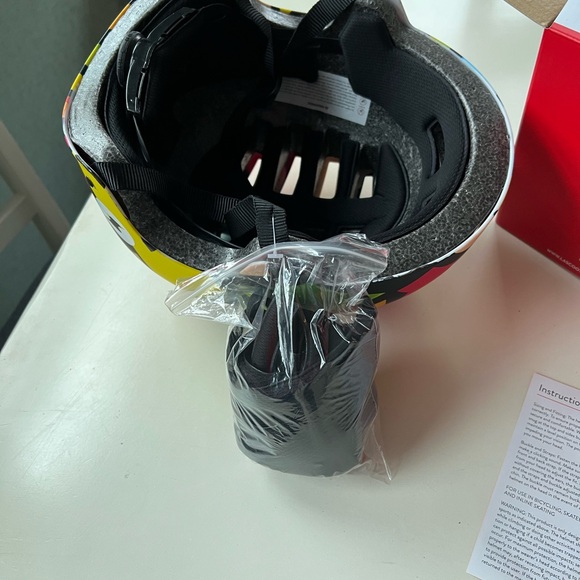 LaScoota Youth Bike Skate Helmet Large NWT Unopened Colorful Pro Action - Picture 8 of 16